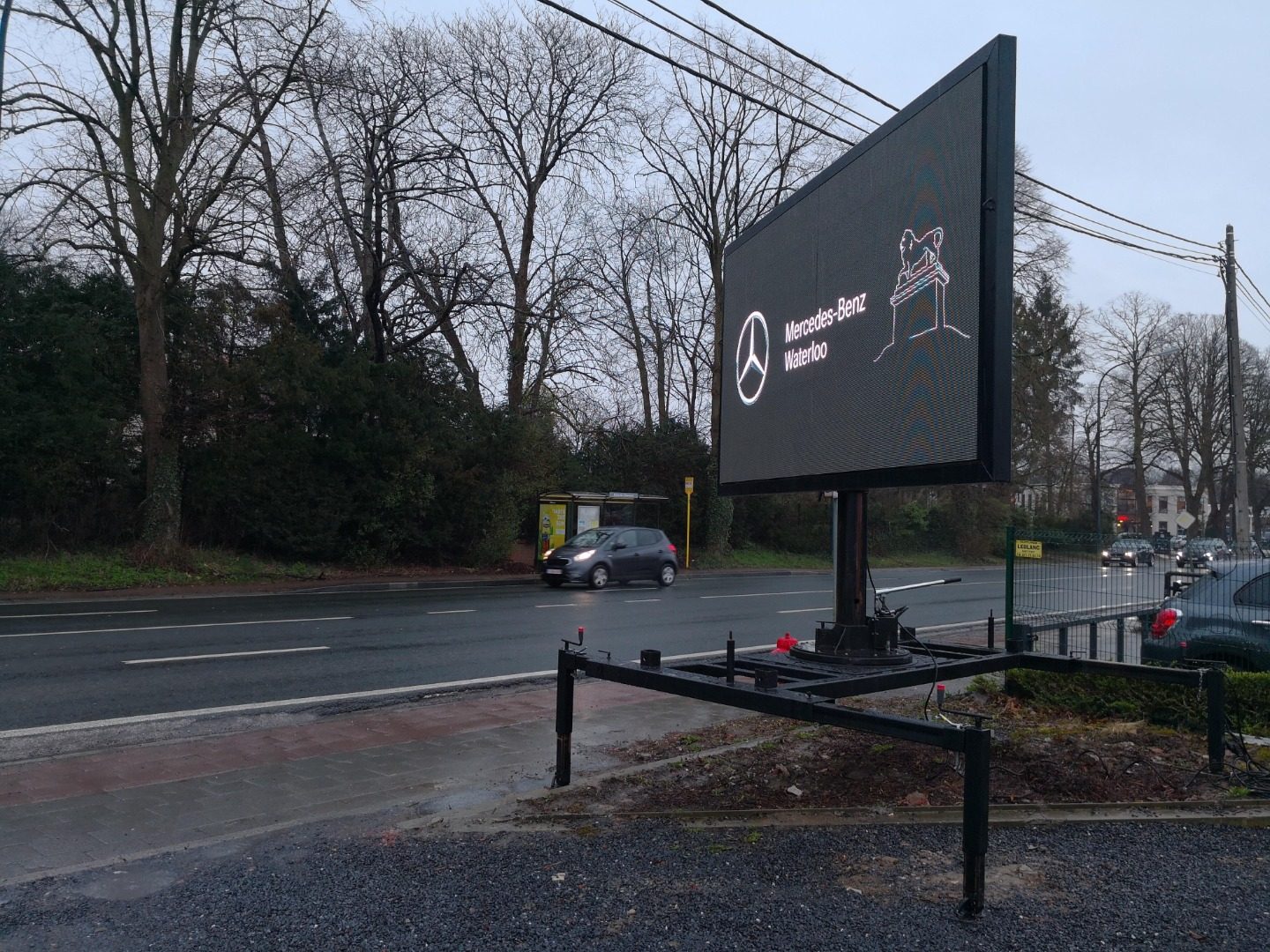 室外led電子屏幕包安裝多少錢？