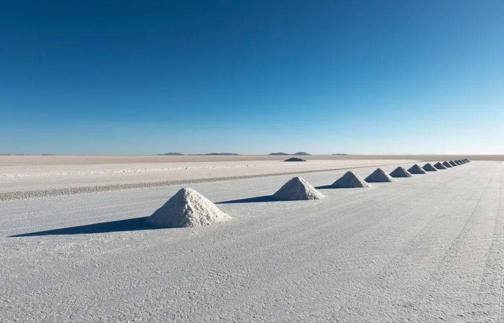 Lithium prices fall below 80000 yuan/ton, when will the super cyclical bear' end