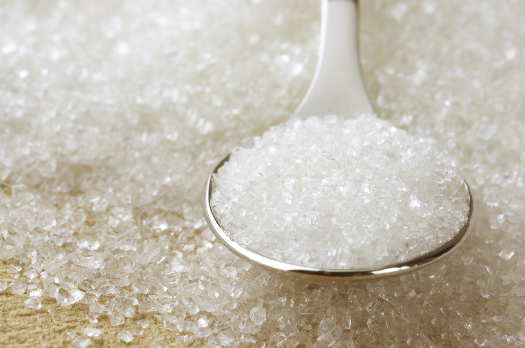 What are the uses of glucose monohydrate?
