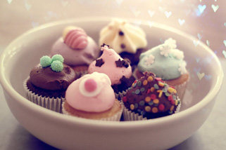 Dining photos in your mobile phone with its story