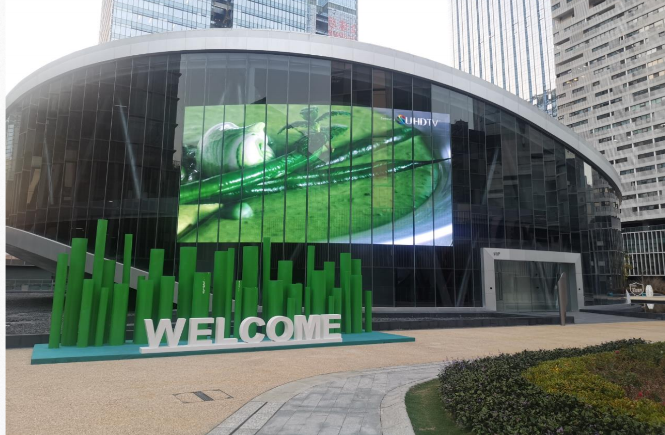 LC adhensive transparent screen