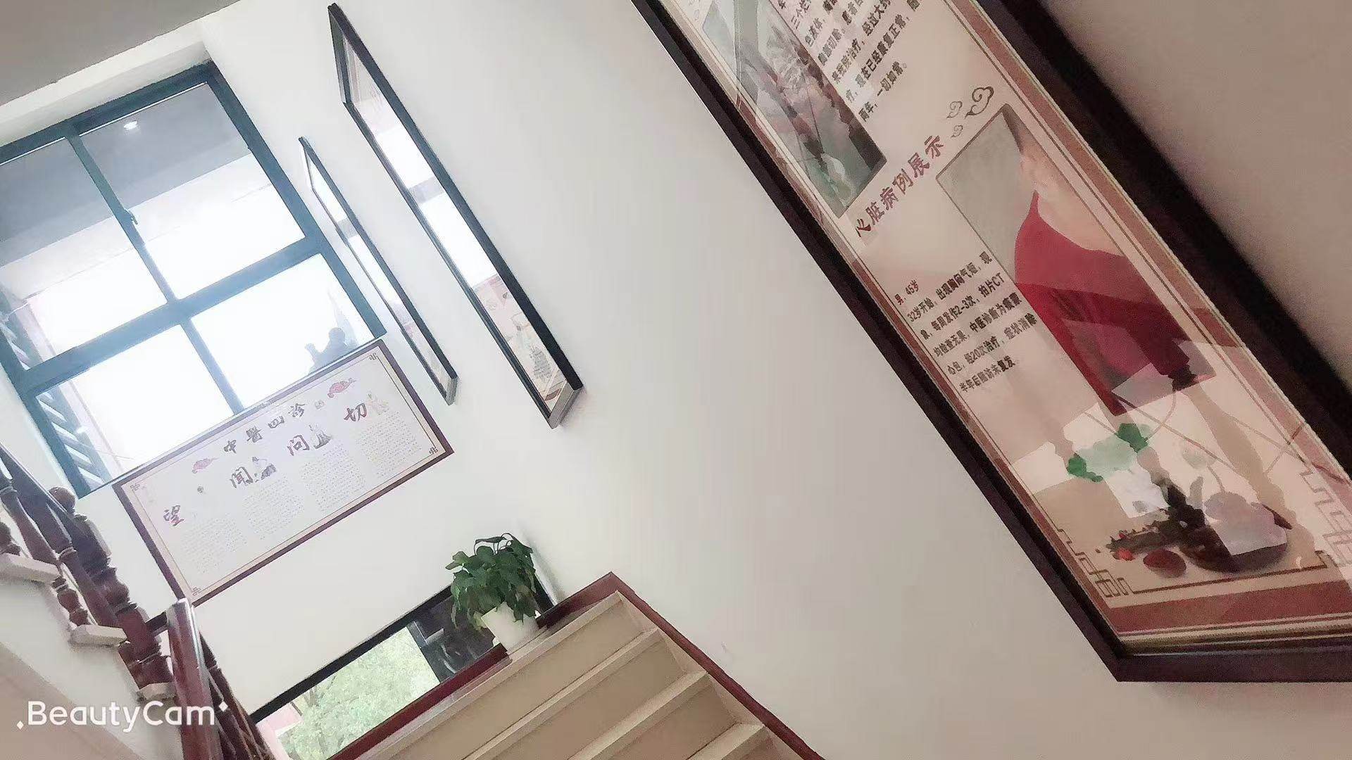 何氏明德（宁波鄞州）文化传播有限公司