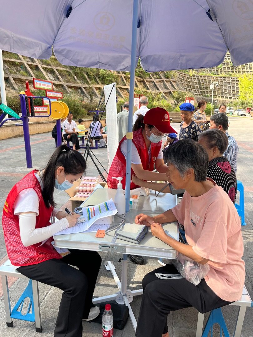 康尔乐居家养老服务进社区-白午清泉小区