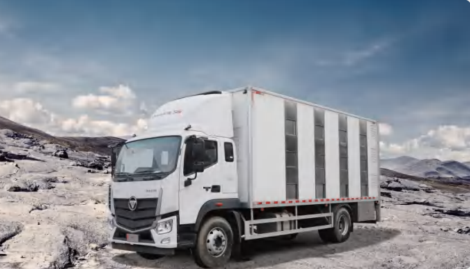 Livestock And Poultry Transport Vehicle