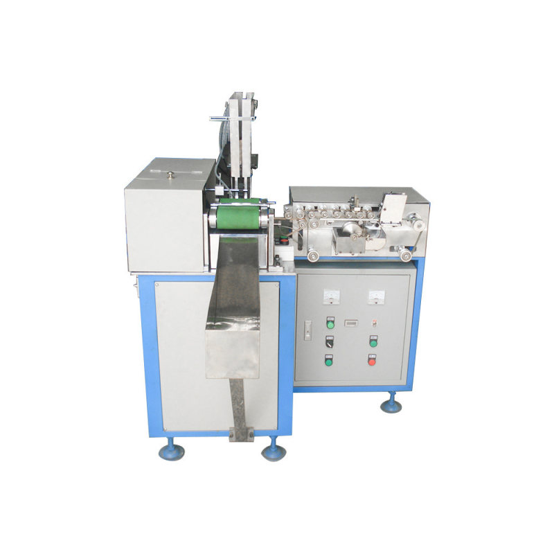 Crayon paper rolling machine