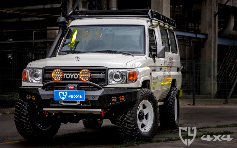 丰田 陆巡兰德酷路泽 LC7系 LC71 LC76 LC78 LC79 前保险杠【CY】