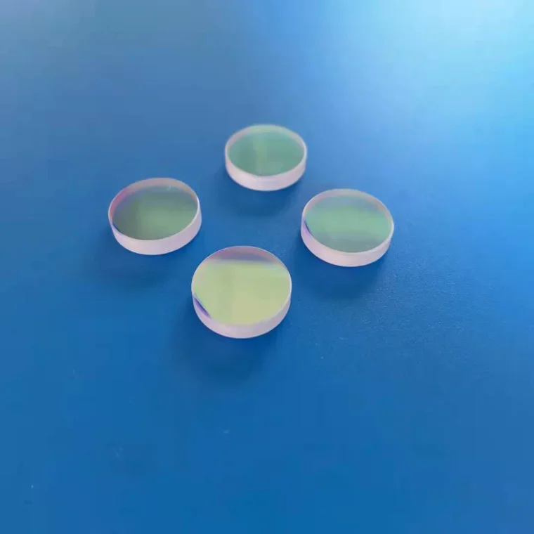 What is a dichroic mirror? applications, benefits, and how it works