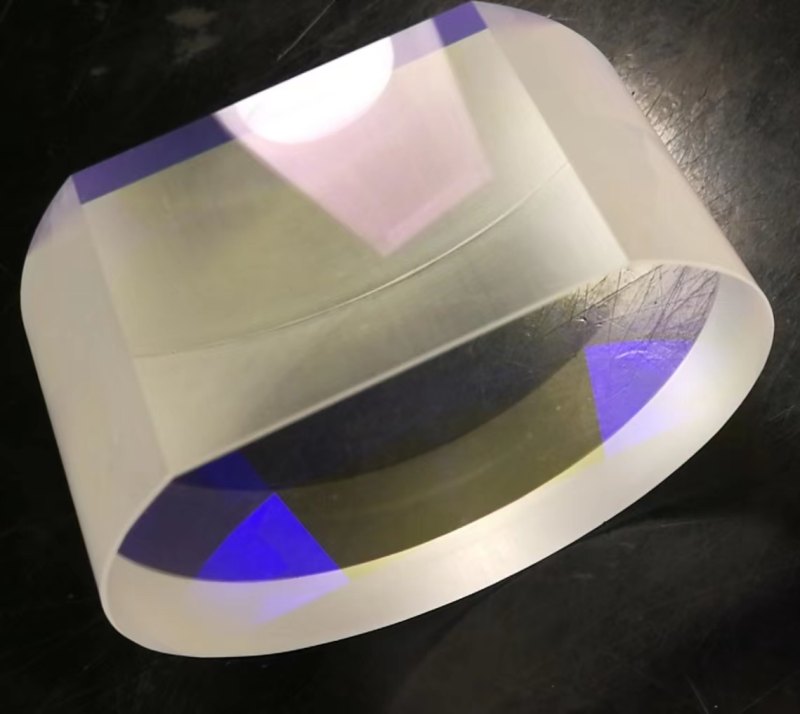 Beamsplitters-Circular Prism Beam Splitter