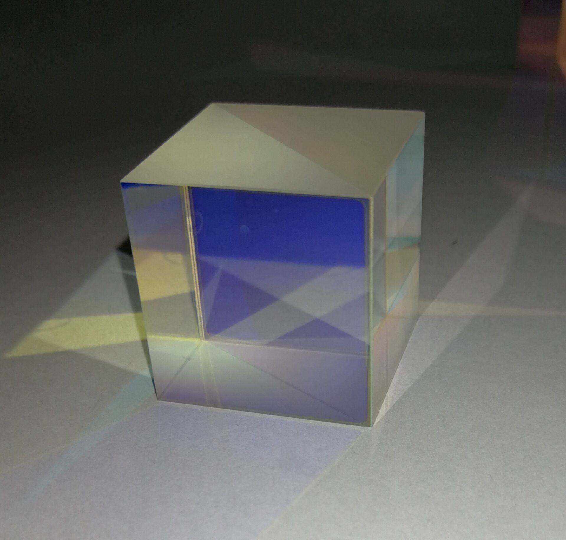 Shanghai Yushen Optoelectronics Technology Co., Ltd.