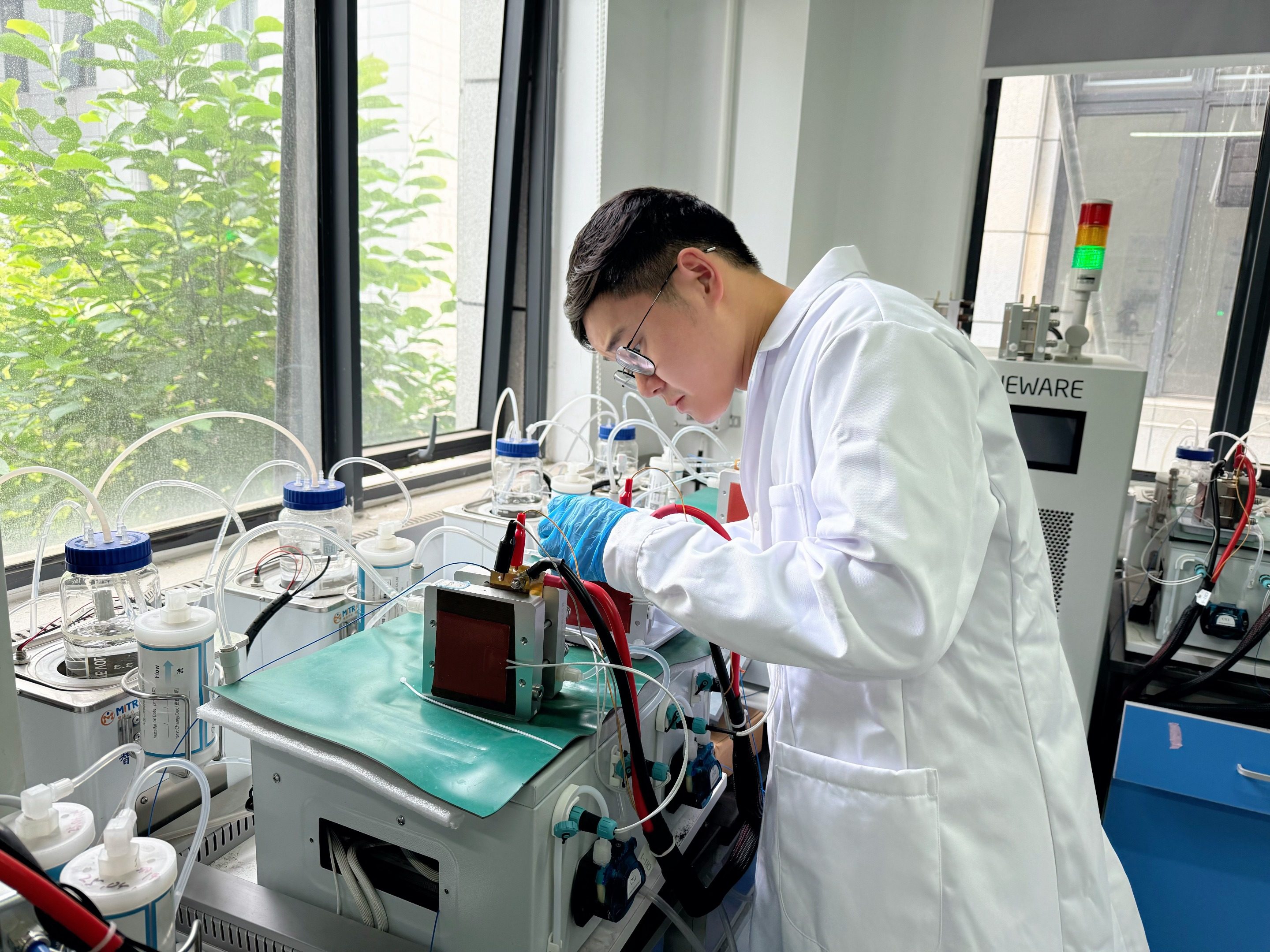 Momenta Star Character Special | Post-95s Doctor's Dream Pursuit Journey - Xie Zhoubing