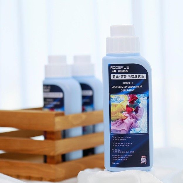 Silver ion laundry detergent