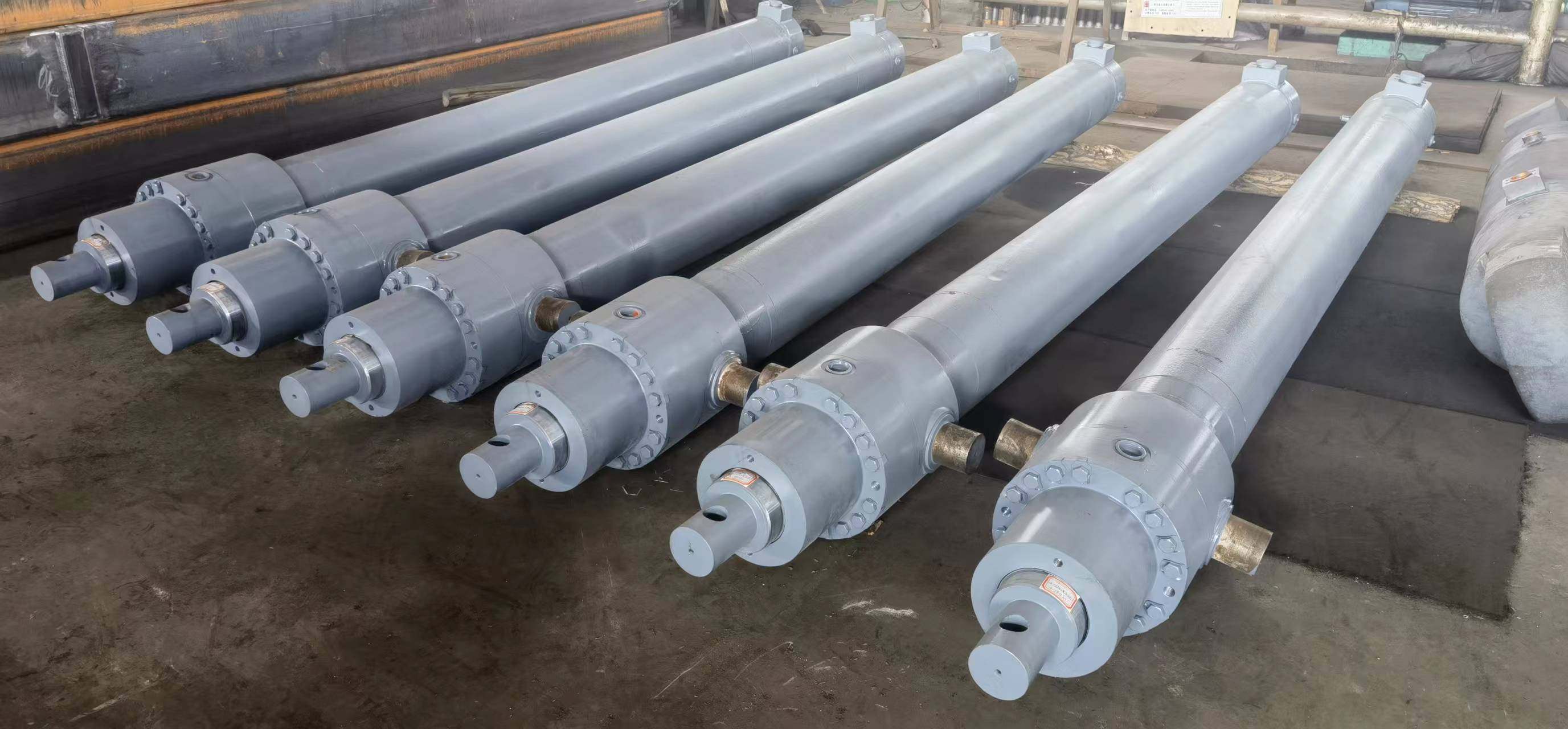 35T锻造取料机提升油缸