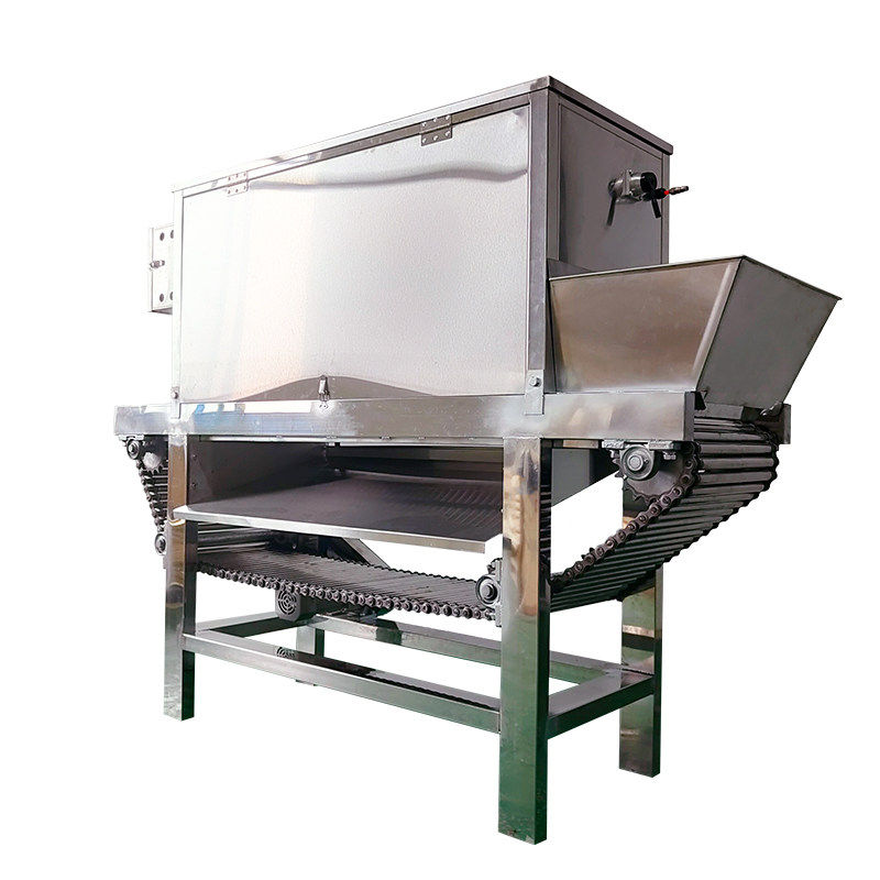 Chain onion peeling machine