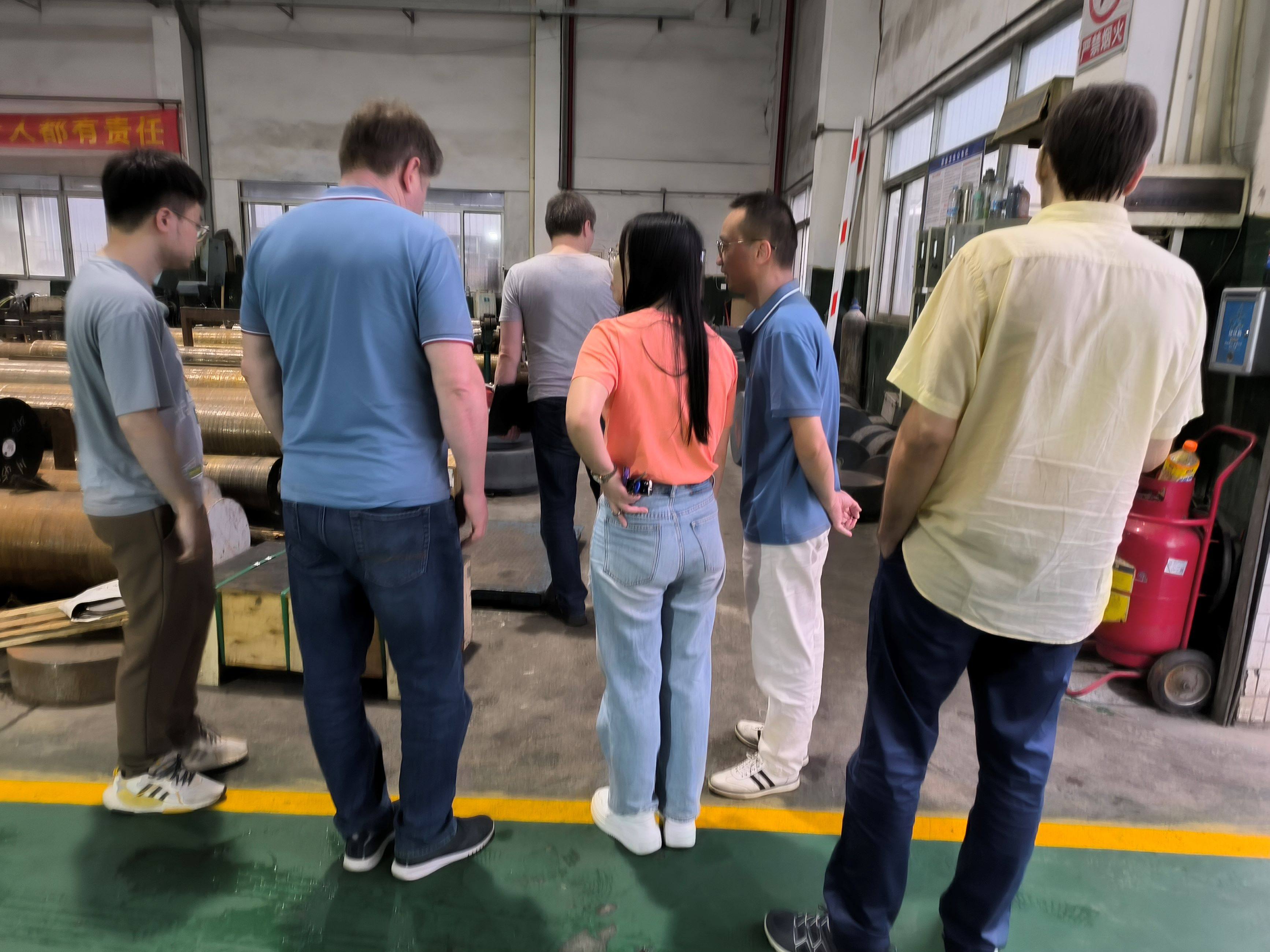 Our company has successfully invited Russian customers to conduct on-site inspections of aluminum profile extrusion molds