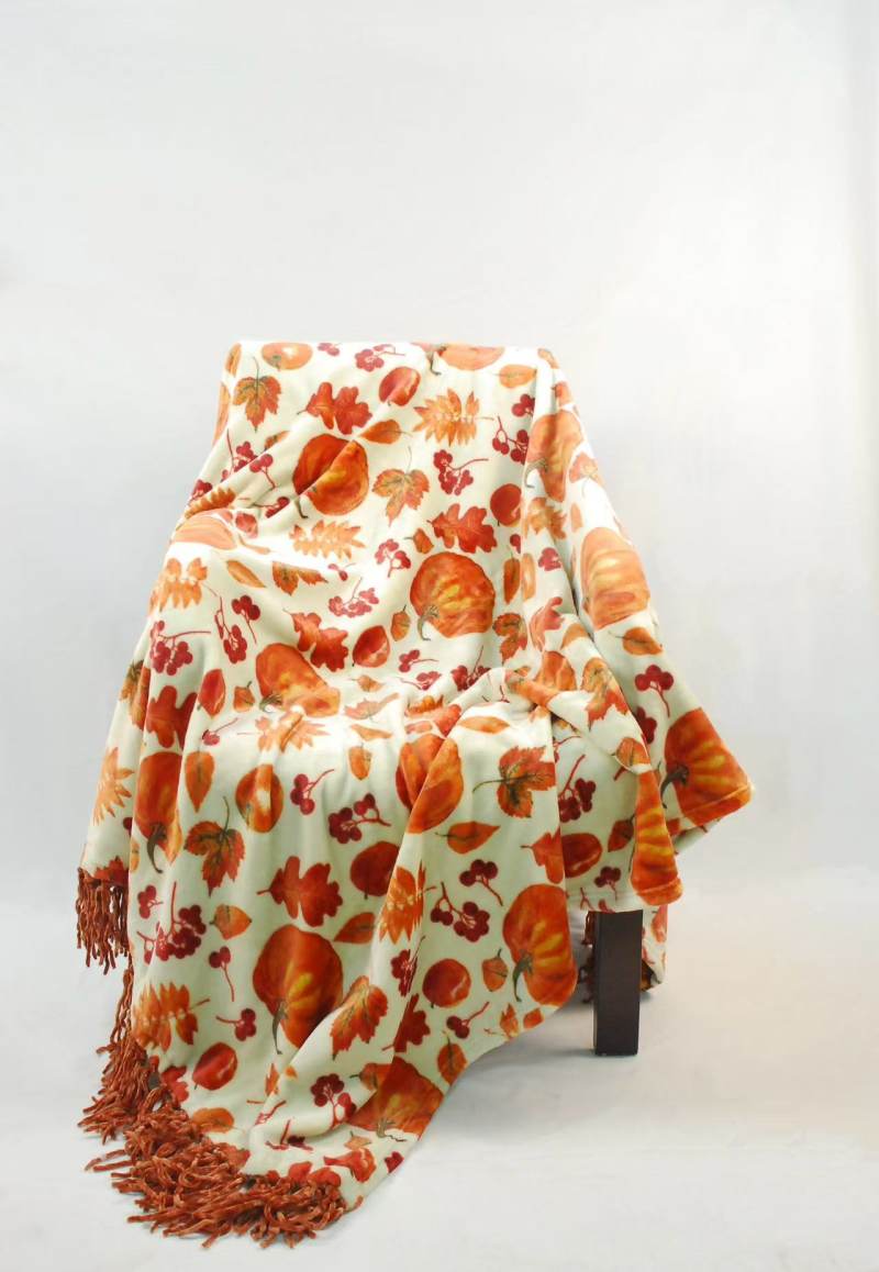 PRINTED FRINGED FLANNEL BLANET