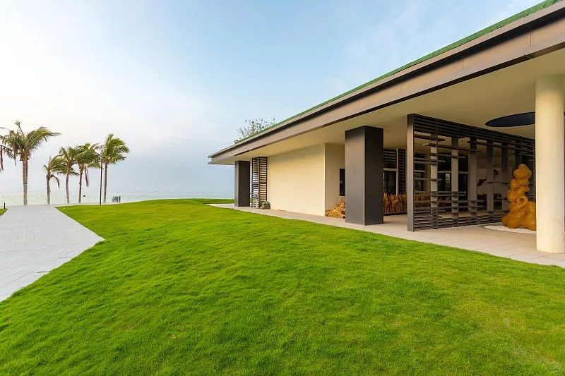 Outdoor Furniture Trends 2025: From Comfort to Sustainability