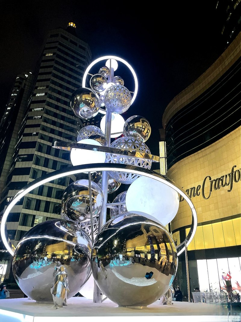 Stacked metal sculpture