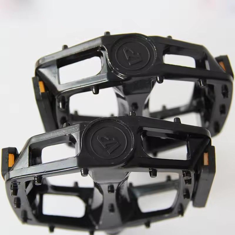 Wholesale MTB/road bicycle pedals BMX pedals alloy bicycle pedals