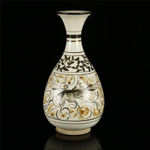 辽金.磁州窑鱼纹玉壶春瓶