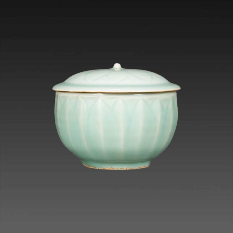 清晚.龙泉青瓷莲瓣粥罐