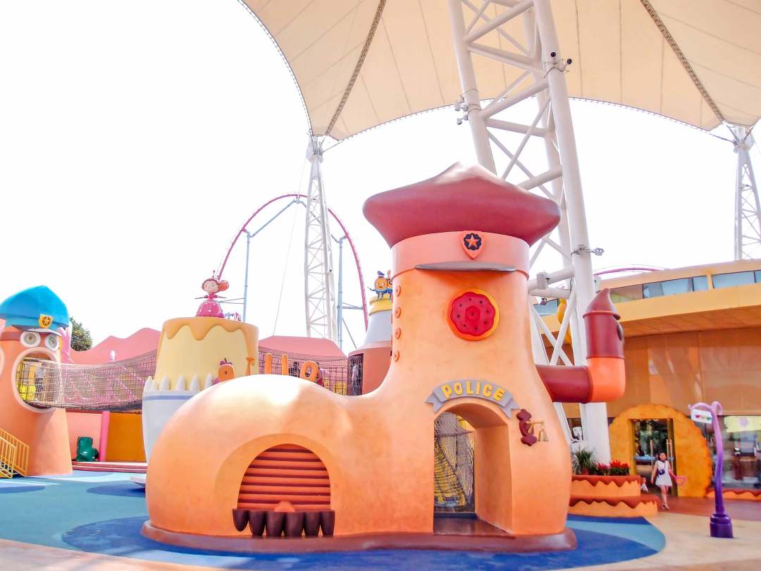 武汉欢乐谷-饼干警长