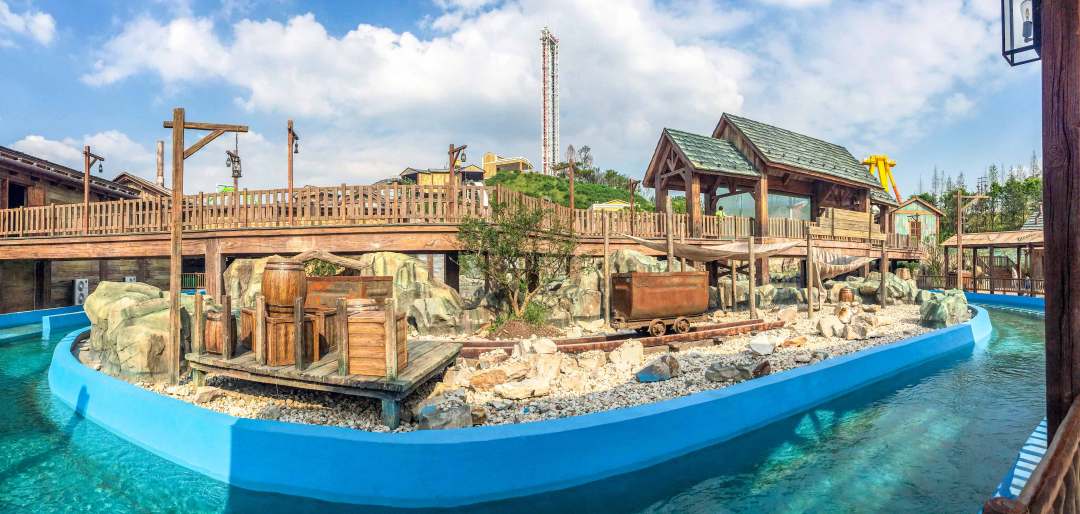 重庆华侨城欢乐谷-金矿小镇