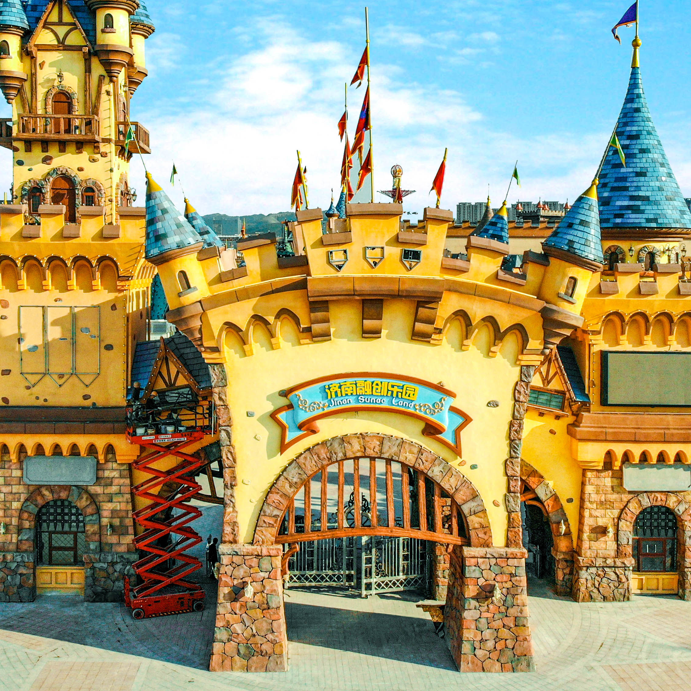 济南融创文旅城欢盛大开园 ，澎湃泉城，欢乐即享！