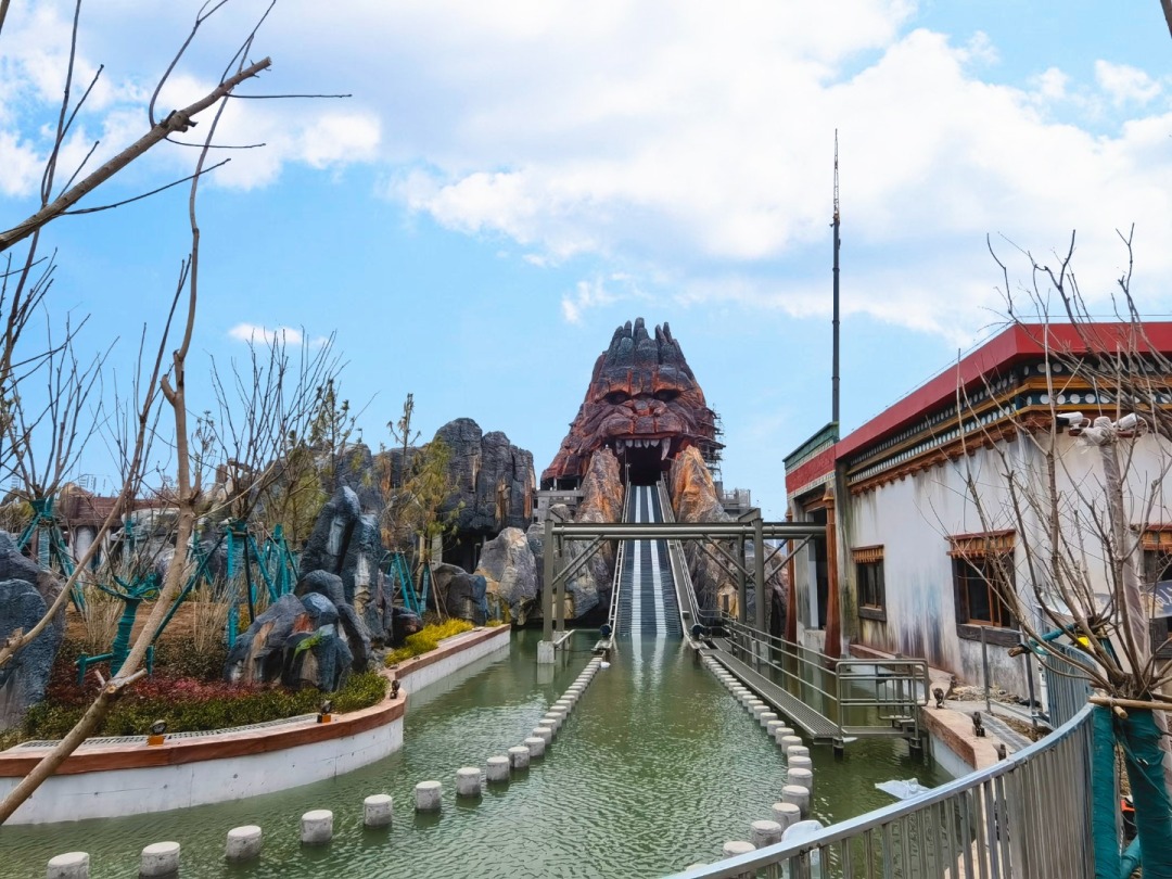 襄阳华侨城 奇幻谷