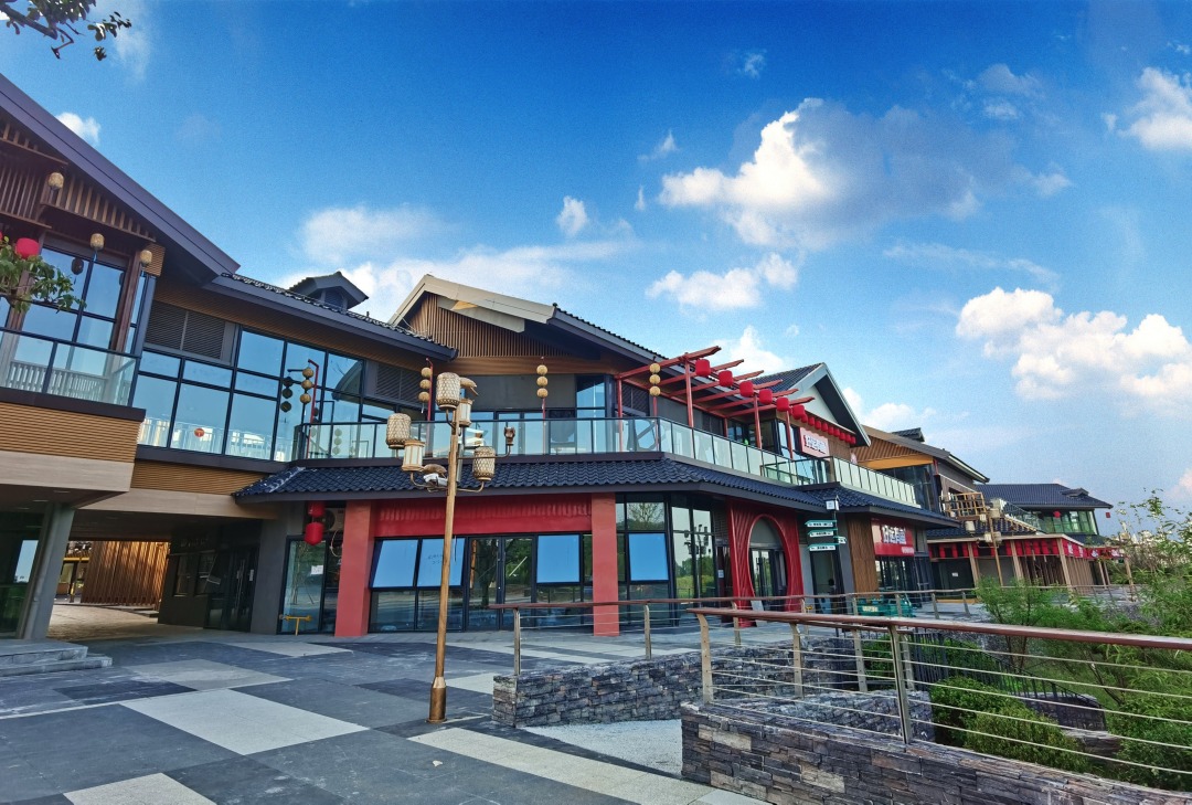 淄博华侨城河滨文创街