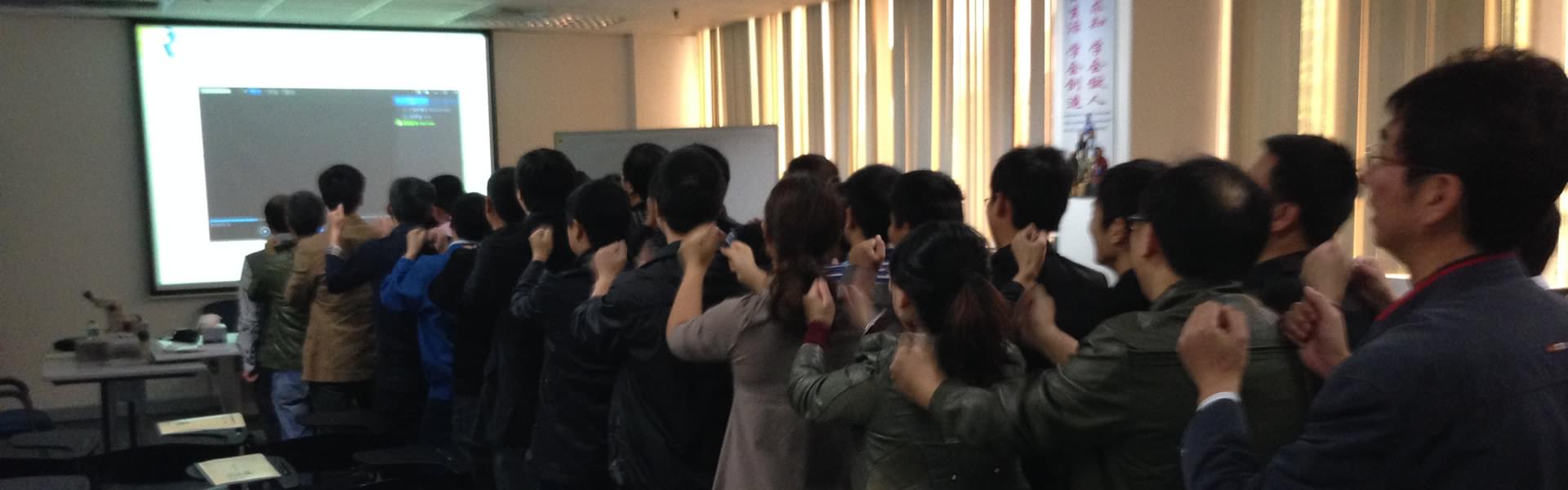 赞赞咨询拥有15年工厂管理咨询经验