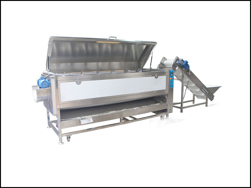 Multi-functional continuous spiral peeling vegetable and fruit cleaning machine