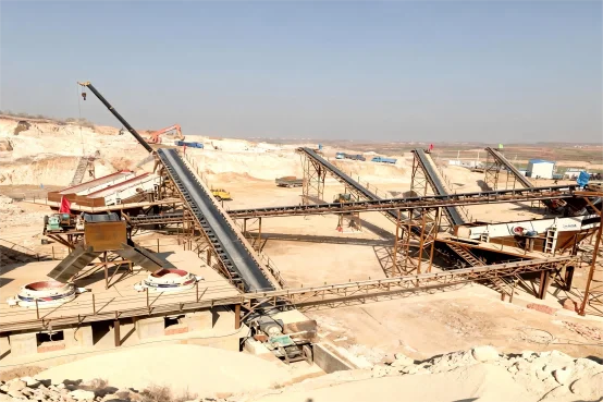 How to Design a Crushing Line for a Ceramic Mine？