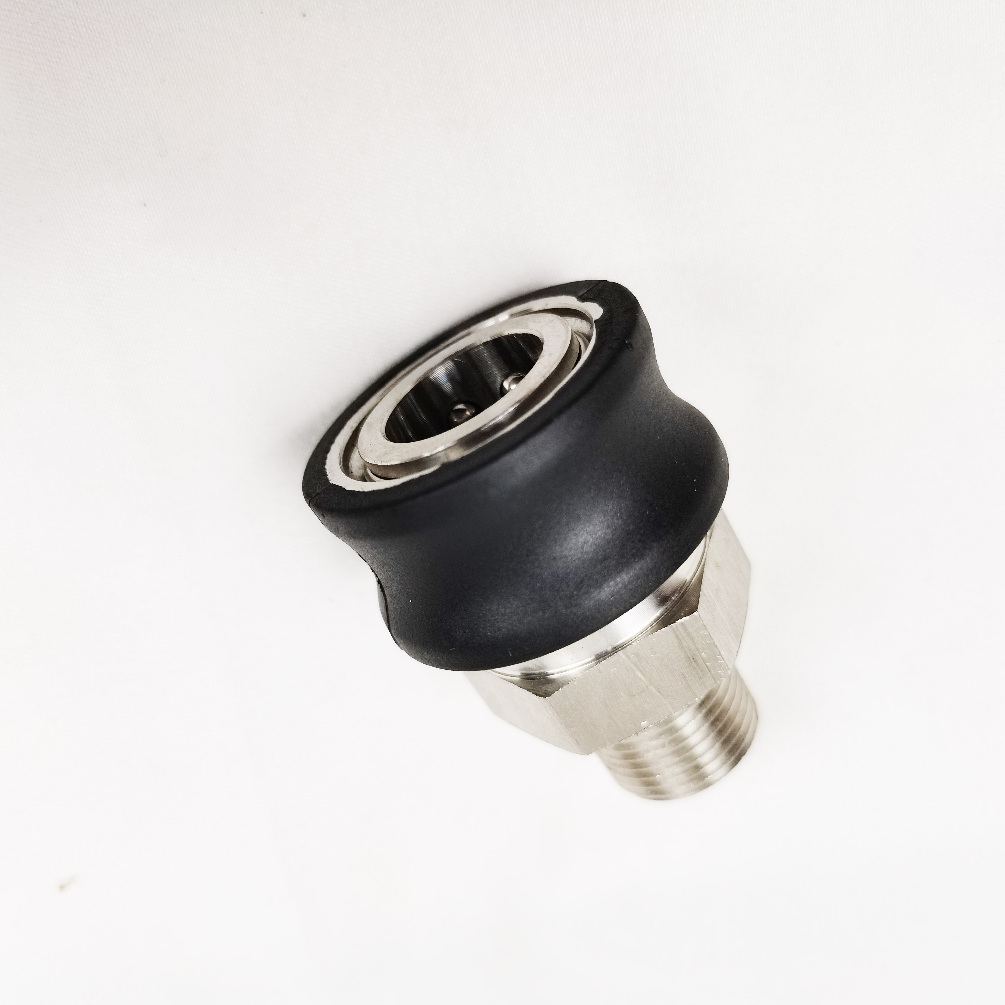 3/8inch Stainless Steel  Male Coupler Socket with Grip CS198