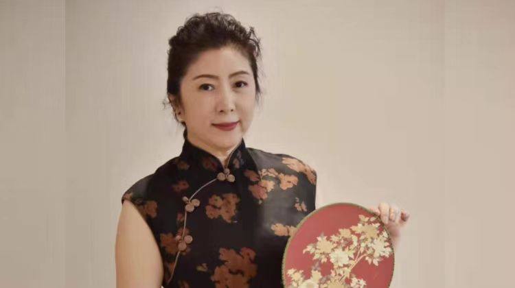 刘伯静老师（旗袍）