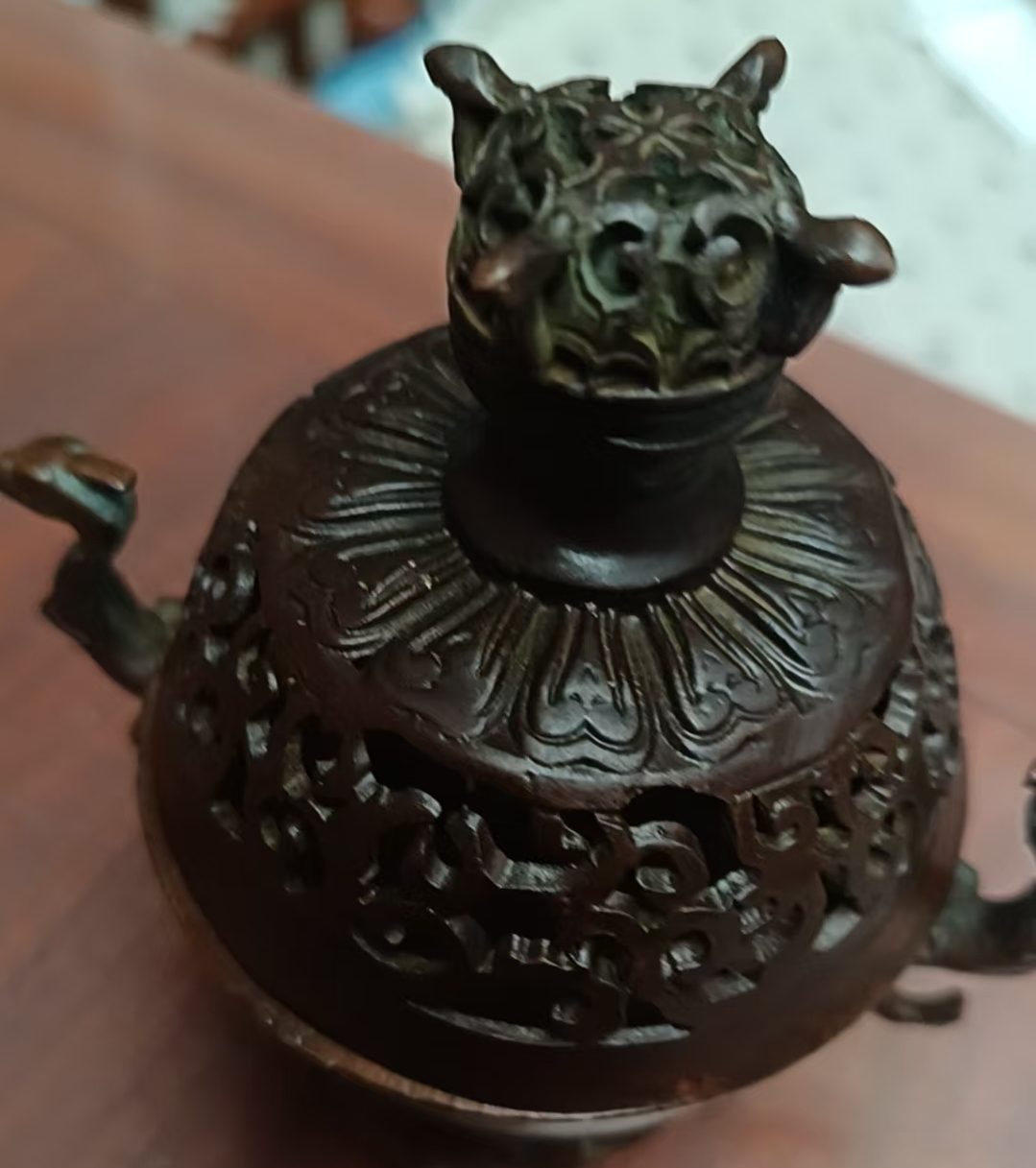 香炉-