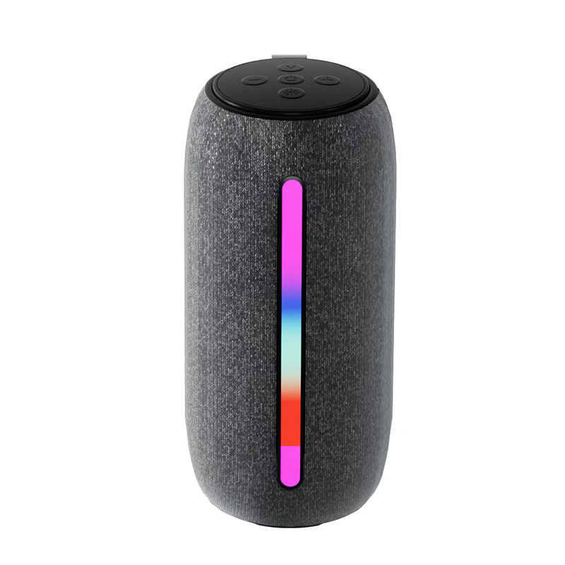 P8 Bluetooth speaker 1200mAh battery support FM U disk AUX