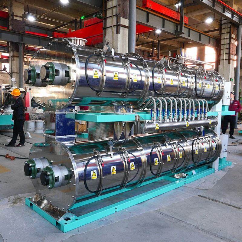 Fish/Pet Food Feeding Pellet Machine.        Stainless steel chambers ensure uniform conditioning for reliable feed production. Making feed for farm animal or pet or aquatic