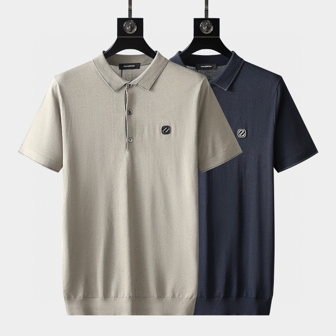 Elastic knitted polo shirt, infused with new ideas, highlighting Zegna's pursuit of excellence in details. Outlining the slim fit version, the knitted collar adds a finishing touch, making this short-sleeved polo shirt more brand-style.