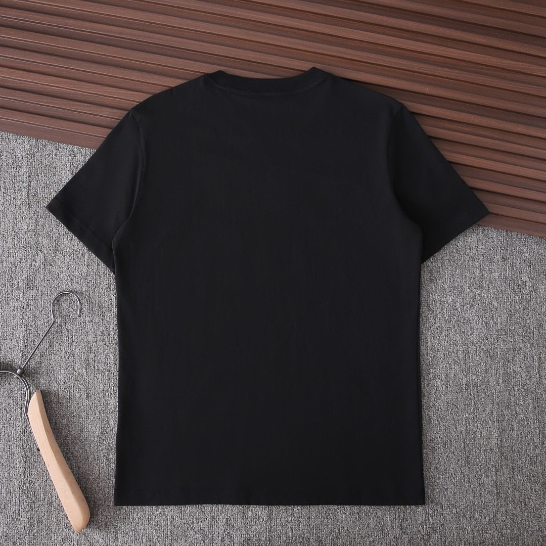 24SS Xinjiang long-staple cotton. Comfortable and skin-friendly when worn. Pure cotton texture. Classic and versatile