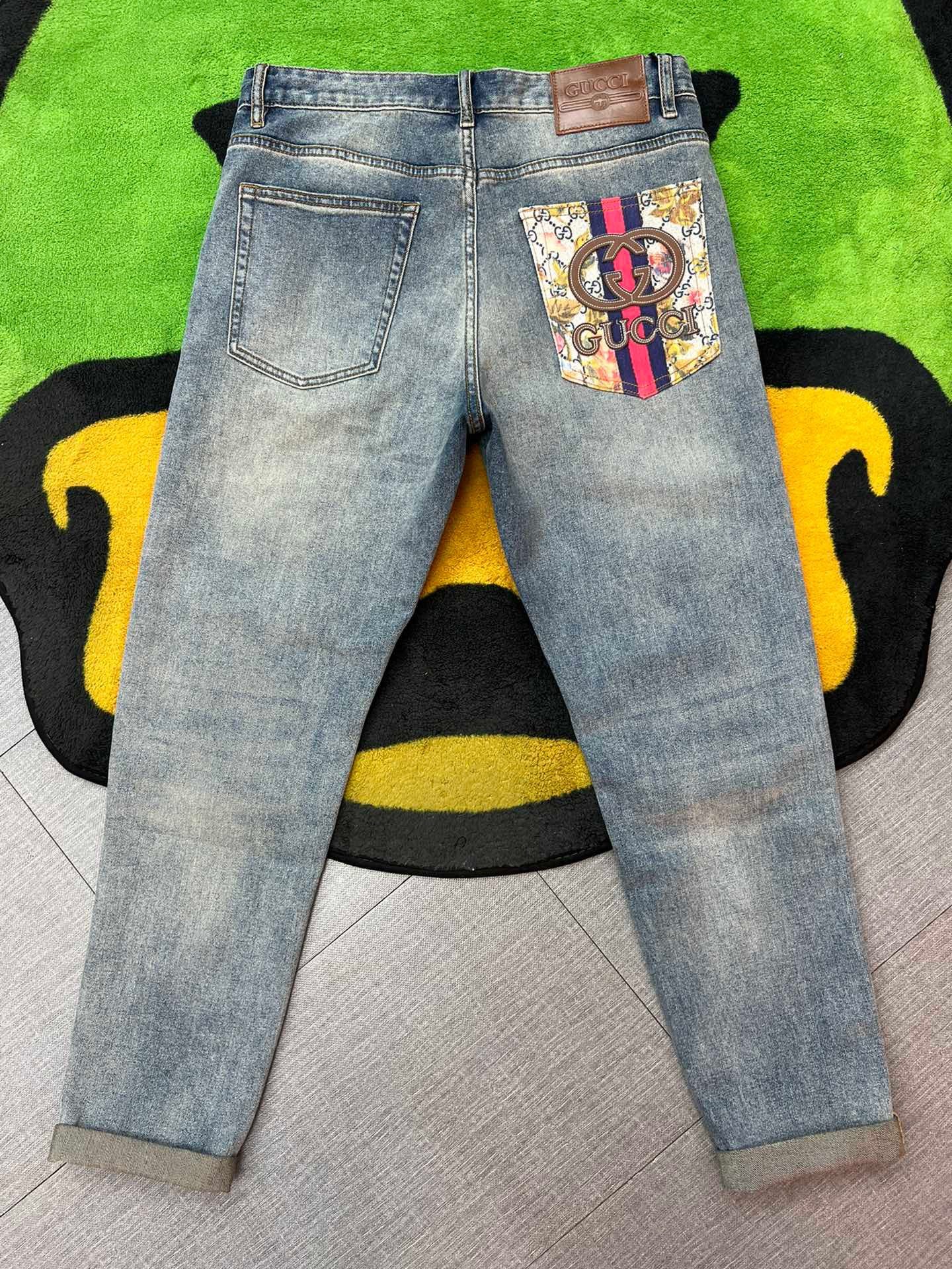 2024 🐲🔥🔥Original single hot-selling jeans👖 Super custom style. Original hardware. Super heavy-duty craftsmanship. The version is superb👍 The detail workmanship is impeccable! The style is not picky about people. Especially high-end. Good goods don't wait for people.