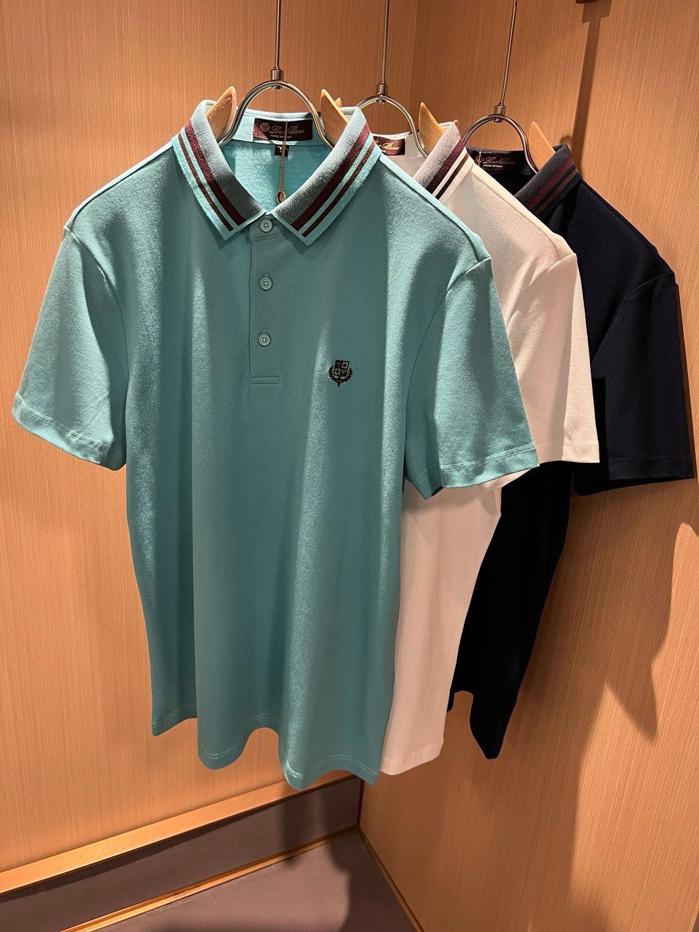 2024 Spring and Summer Men's Polo shirt, the latest trade order short-sleeved T-shirt, complete quality!!! Internet celebrity style! Adopting logo pattern embroidery design! Comfortable and breathable when worn, not stiff, and the overall has a rich three-dimensional sense.