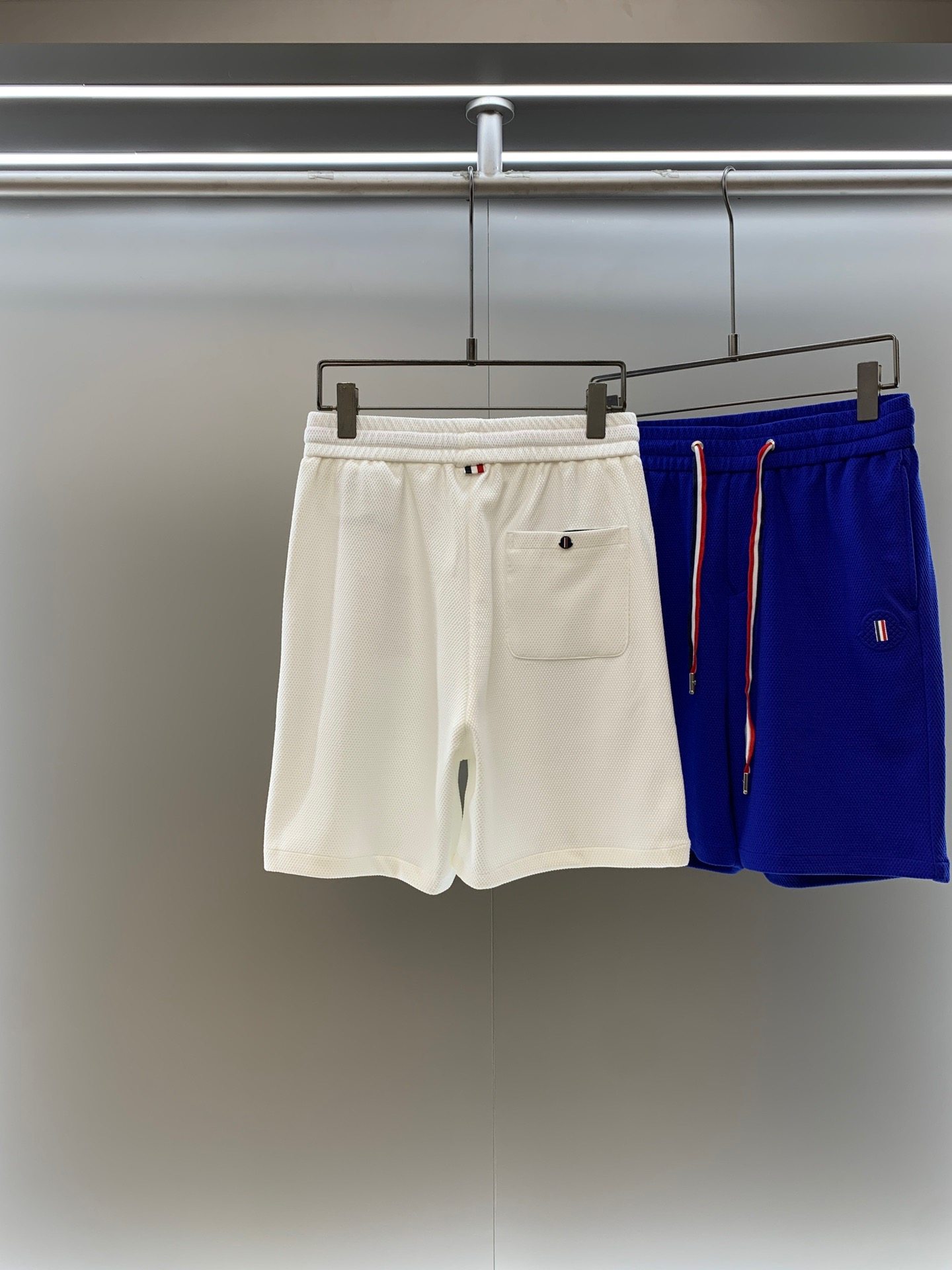 MengJIA 2024 spring and summer new casual shorts! Simultaneously on sale on the official website. Customized classic LOGO of the brand, customized fabric, extremely good comfort, and strong hand touch. The recognition degree is extremely high, and the craftsmanship is perfect.