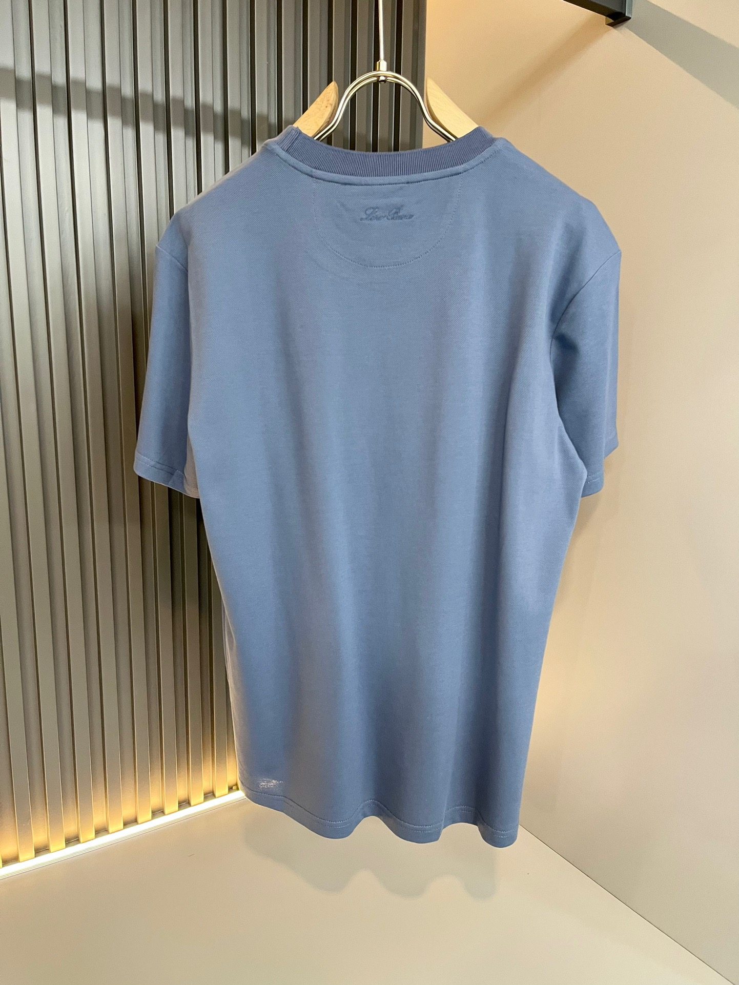 LP Loro Piana 2024 Spring/Summer men's latest trade order short-sleeved T-shirt, full grade!! Internet celebrity style! It adopts the logo pattern embroidery design! It is comfortable and breathable when worn, not stiff, and the overall has a rich three-dimensional effect.