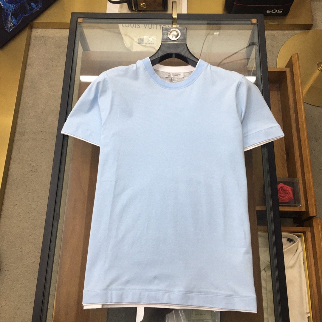 BC Family men's business casual simple round-neck short-sleeved T-shirt. Goods from a trading company in Shanghai. The appearance is perfect as such.