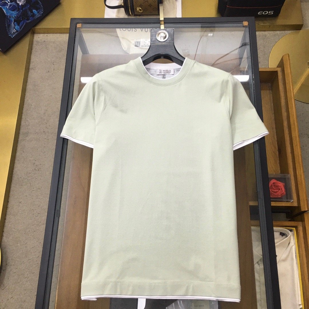 BC Family men's business casual simple round-neck short-sleeved T-shirt. It's the goods from a trading company in Shanghai. The appearance is so perfect.