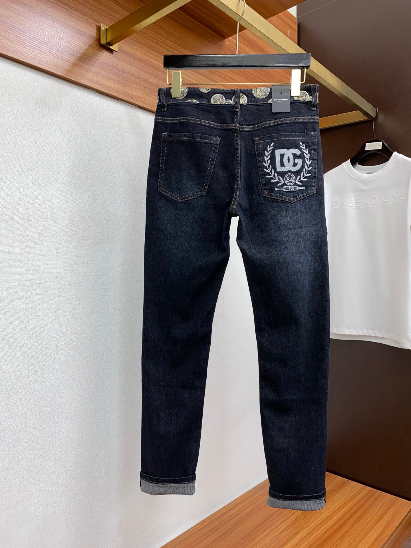 Early Autumn 2024. Men's jeans with original factory, original fabric and original washing! Imported original washed elastic fabric, with complex handicraft superimposition.