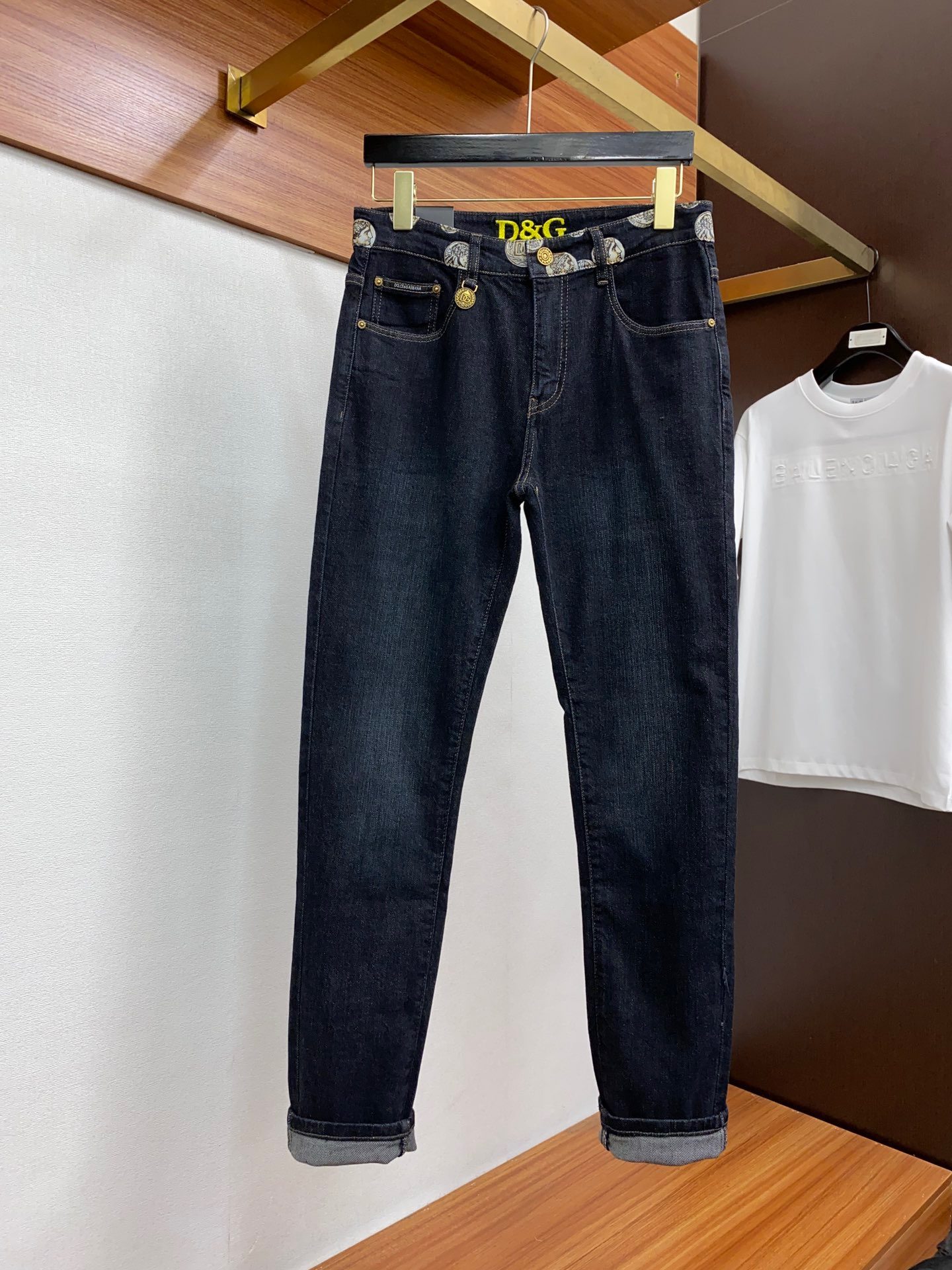 Early Autumn 2024. Men's jeans with original factory, original fabric and original washing! Imported original washed elastic fabric, with complex handicraft superimposition.