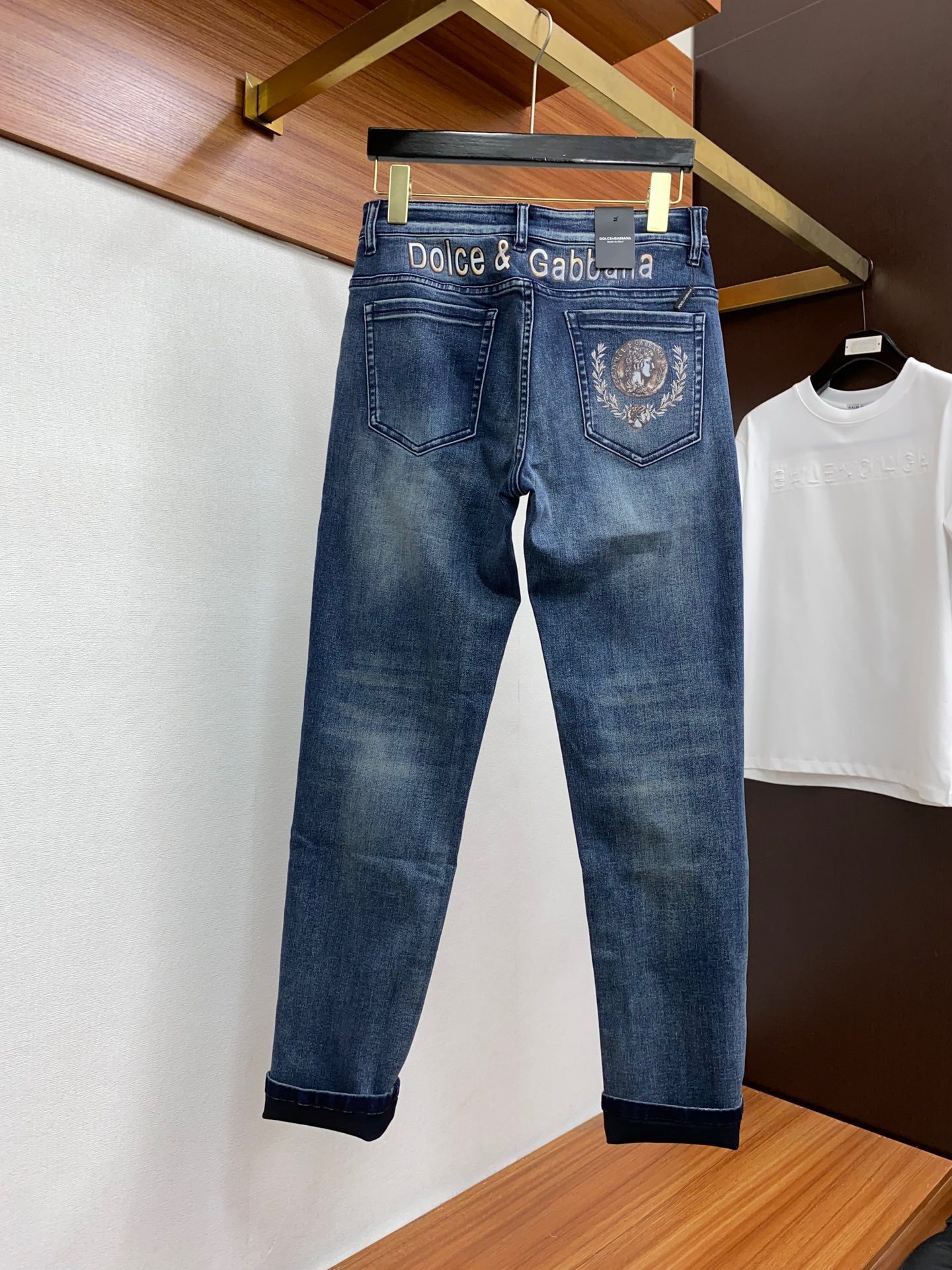 Early Autumn 2024. Men's jeans with original factory, original fabric and original washing! Imported original washed elastic fabric, with complex handicraft superimposition.