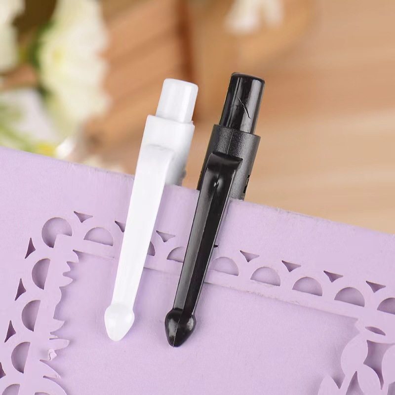 Factory direct sales new small ballpoint pen black rod black core plastic notebook matching pen portable signature pen