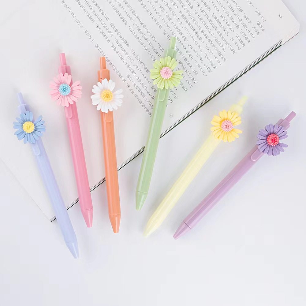 Directly from the manufacturer Japanese and Korean cute multi-color plastic push cute student ballpoint pens gift pens flower pens